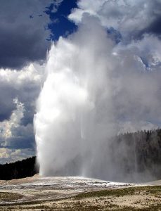Yellowstone's Old Faithful geyser
